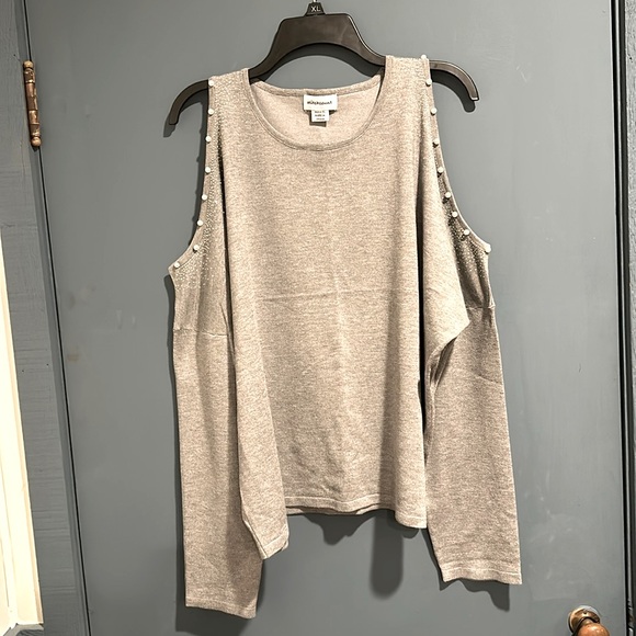 Stitch count Silver/ Gray Sweater.  
Size XL, NWOT - Picture 1 of 6
